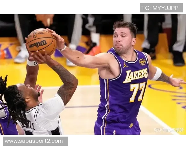 NBA官方称赞东契奇表现如巅峰湖人球队状态持续上升引发关注