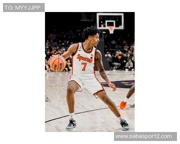 安东尼儿子基扬NCAA首秀球鞋成首张1of1球星卡引发热议