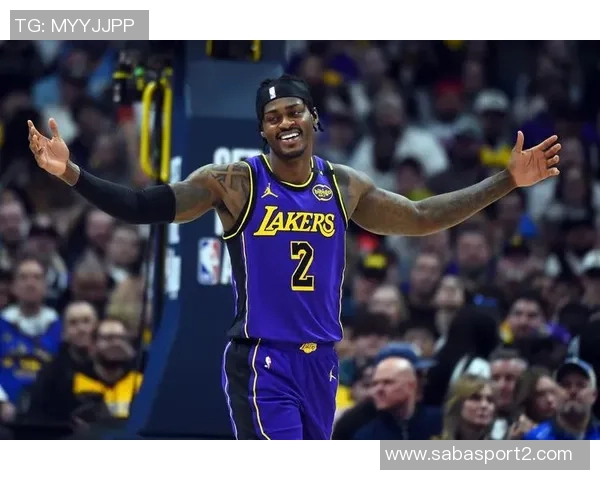 湖人训练营亮点频现替补阵容超越主力范德比尔特健康回归助力球队