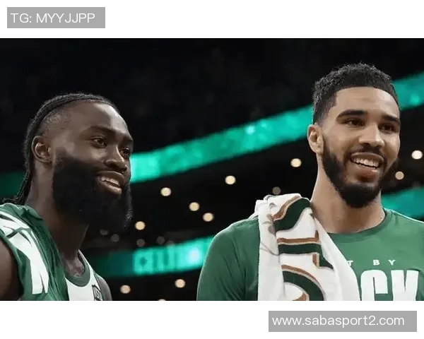 杰伦布朗场均296分助力球队东部第三却仅获东部第六排名