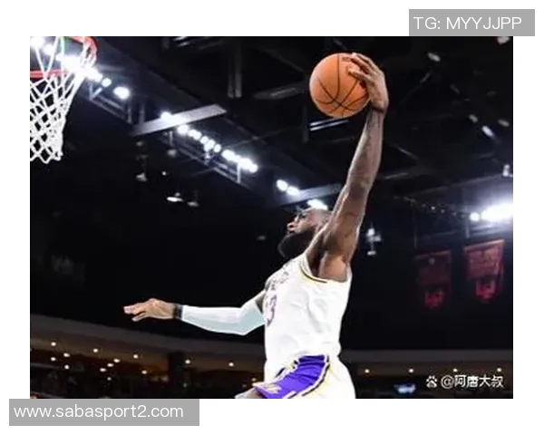 布里奇斯半场火力全开轰下20分助队逆转对手展现出色三分手感